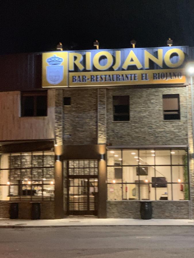 Hotel Riojano 乌马内斯-德马德里 外观 照片