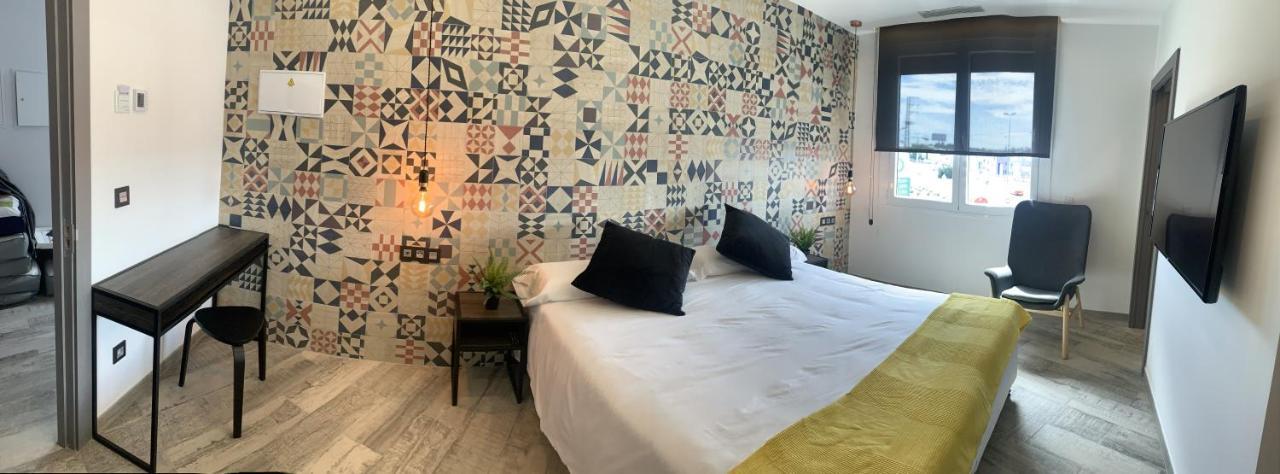 Hotel Riojano 乌马内斯-德马德里 外观 照片