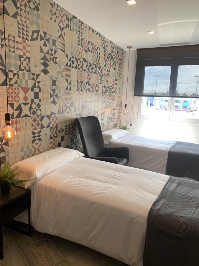 Hotel Riojano 乌马内斯-德马德里 外观 照片