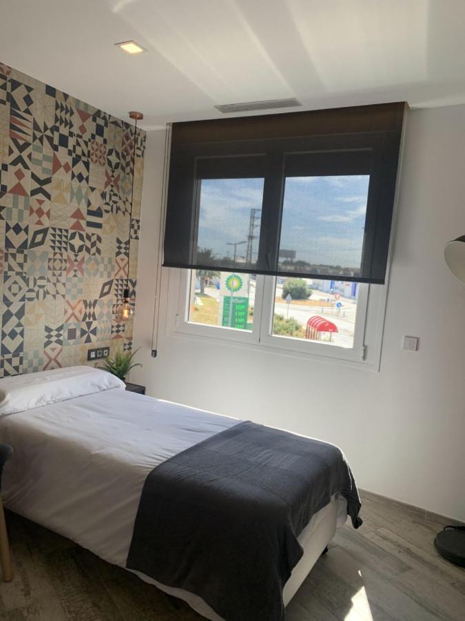 Hotel Riojano 乌马内斯-德马德里 外观 照片