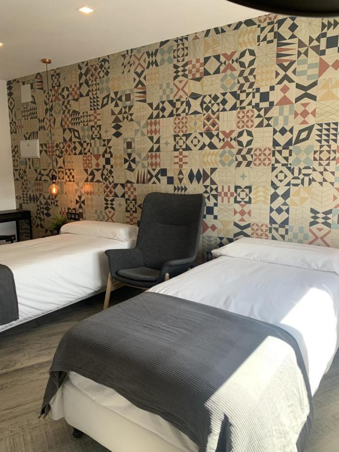Hotel Riojano 乌马内斯-德马德里 外观 照片